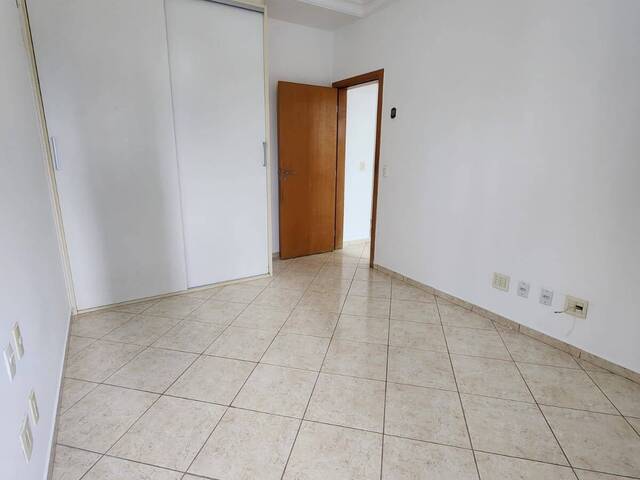 Apartamento para Venda em Cuiabá - 4