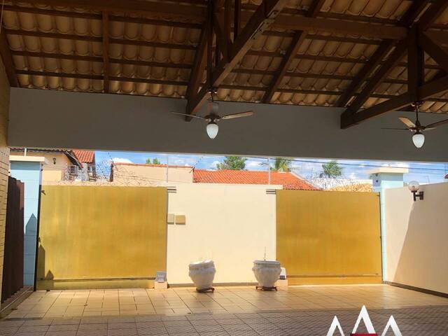 #2779 - Casa para Venda em Cuiabá - MT - 2