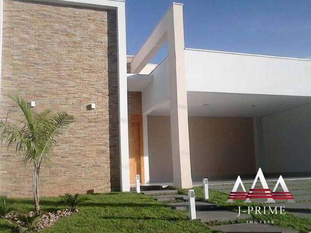 #2812 - Casa para Venda em Cuiabá - MT