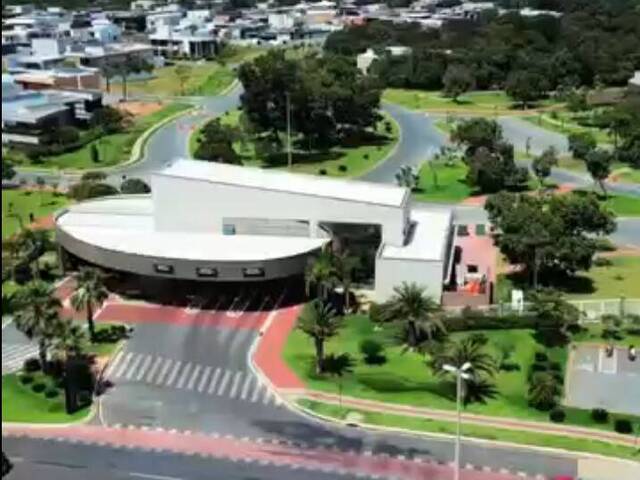 Venda em Condominio Supremo Italia - Cuiabá