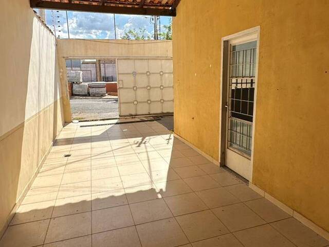 Sobrado para Locação em Cuiabá - 2