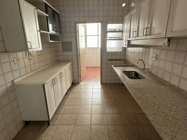 Apartamento para Venda em Cuiabá - 4