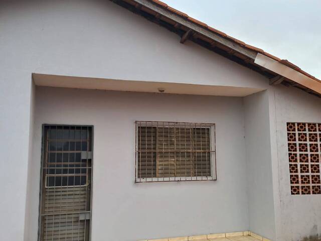 Casa para Venda em Várzea Grande - 2